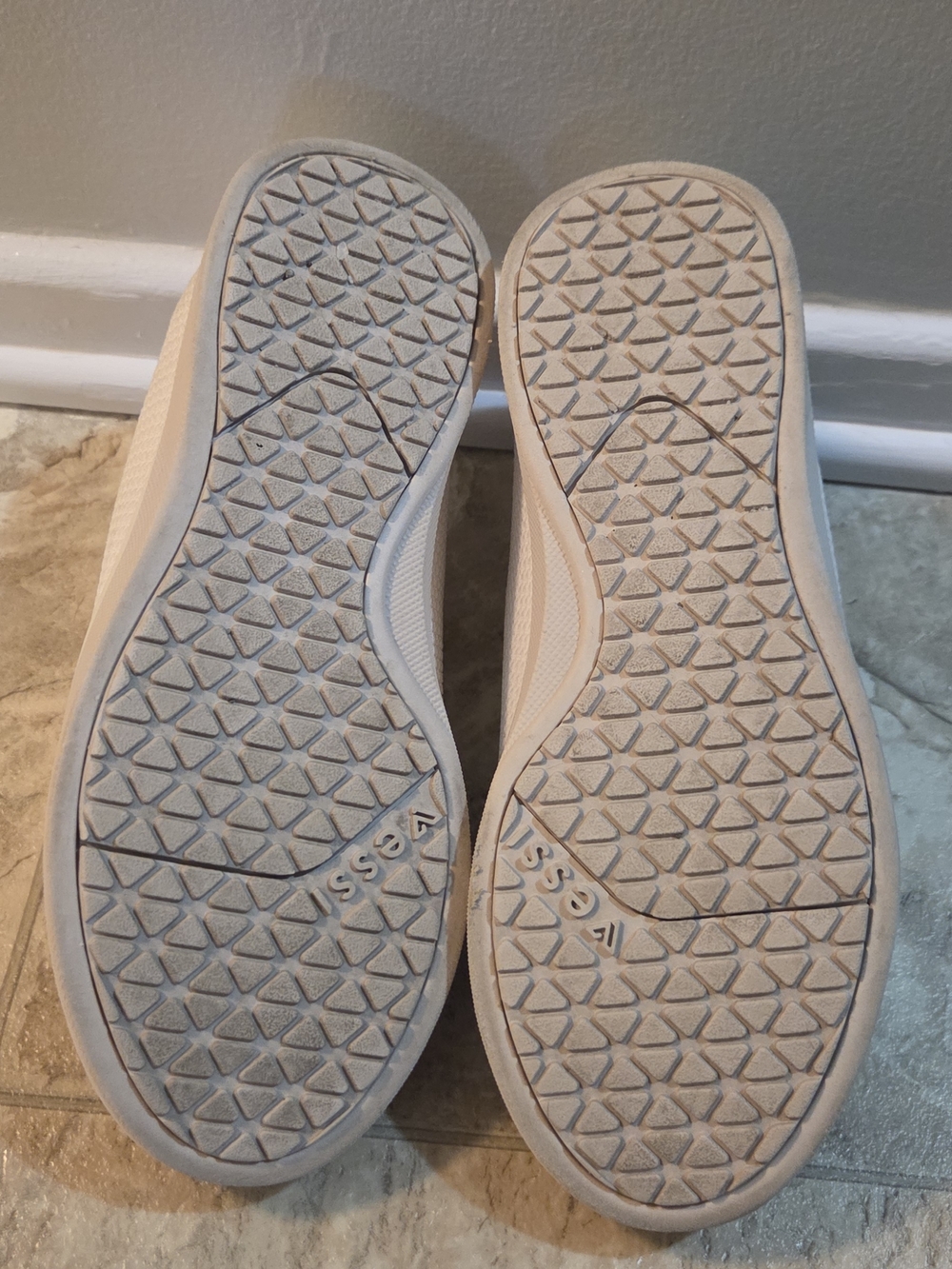 Women's Vessi Weekend Classic Sneakers - Picture 3 of 8